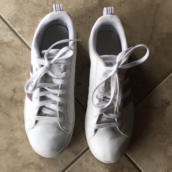 Adidas White and Rose Gold Women's Sneakers - Picture 4 of 13